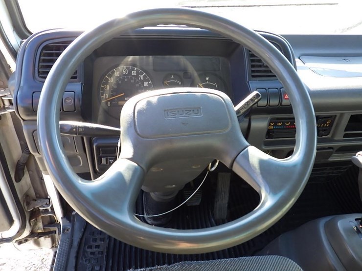 2000-isuzu-npr-image-20
