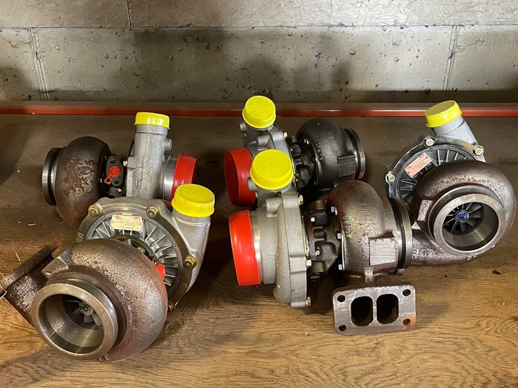 #2135-•-(5)-garrett-turbos-(pr3)-image-1