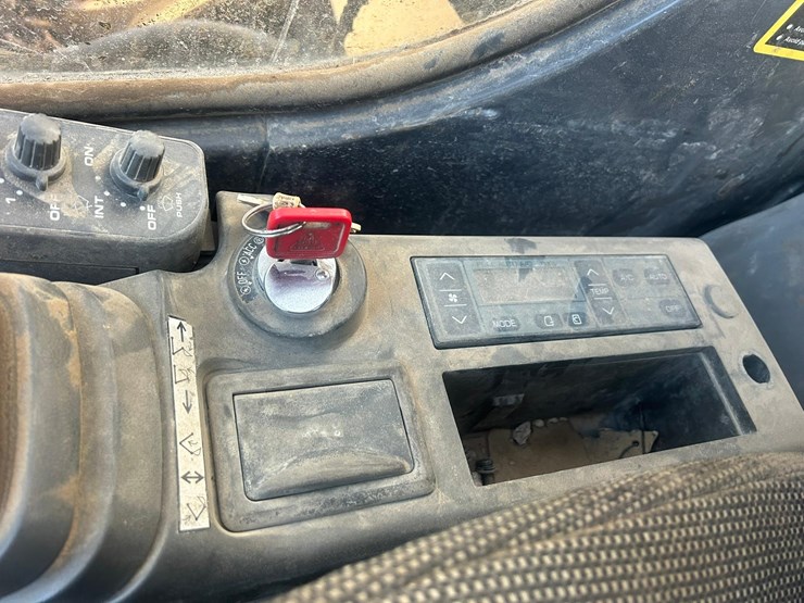 2003-deere-200c-lc-image-53