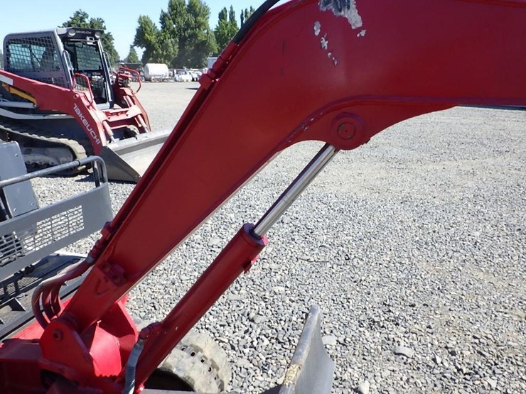 takeuchi-tb020-image-15