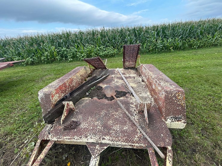 trailer-with-ramps-image-10