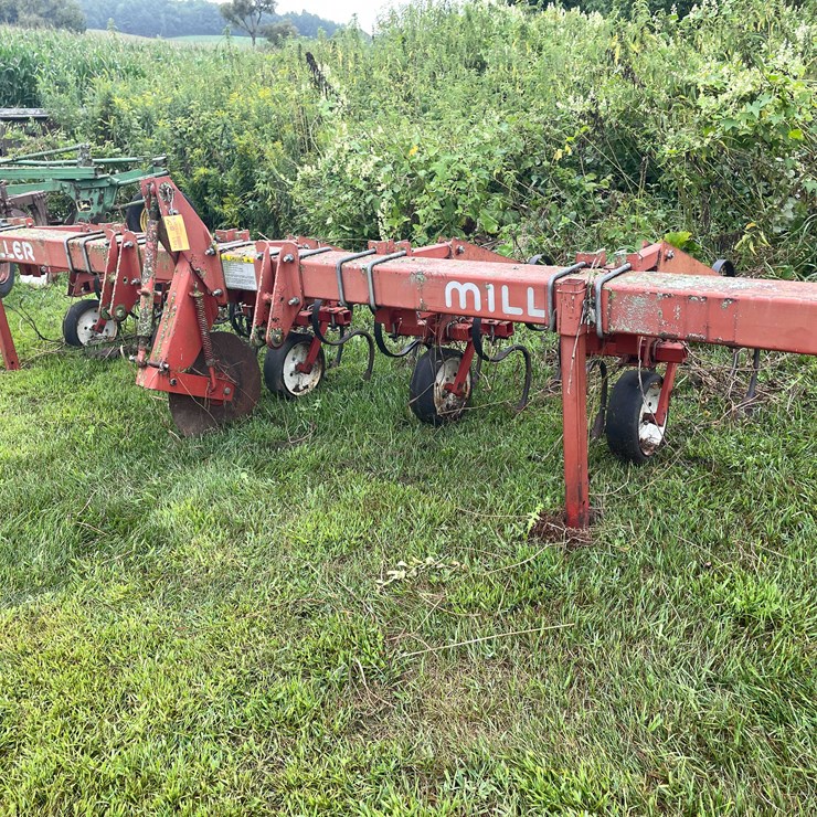 #7461 • Miller Row Crop Cultivator