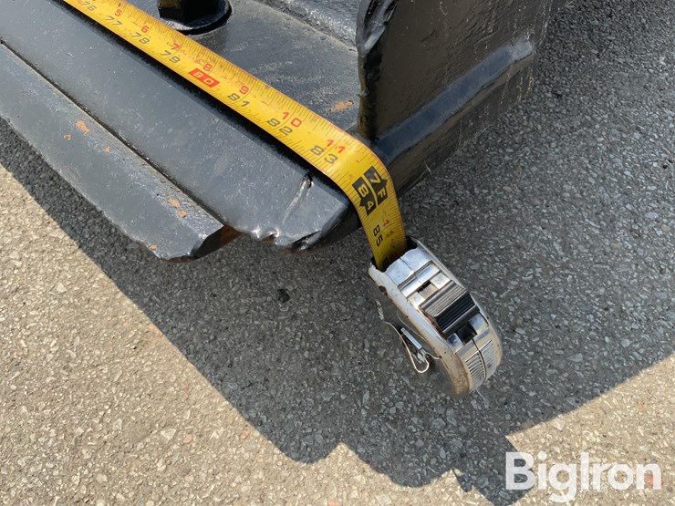 84"-low-profile-general-purpose-skid-steer-bucket-image-16