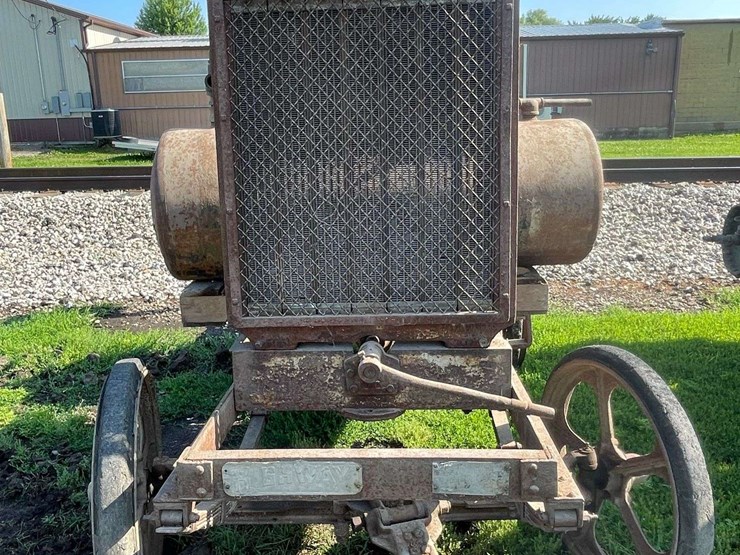 worthington-air-compressor-unit-on-highway-cart-image-7
