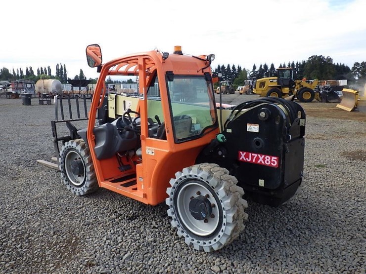 2017-jlg-g5-18a-image-5