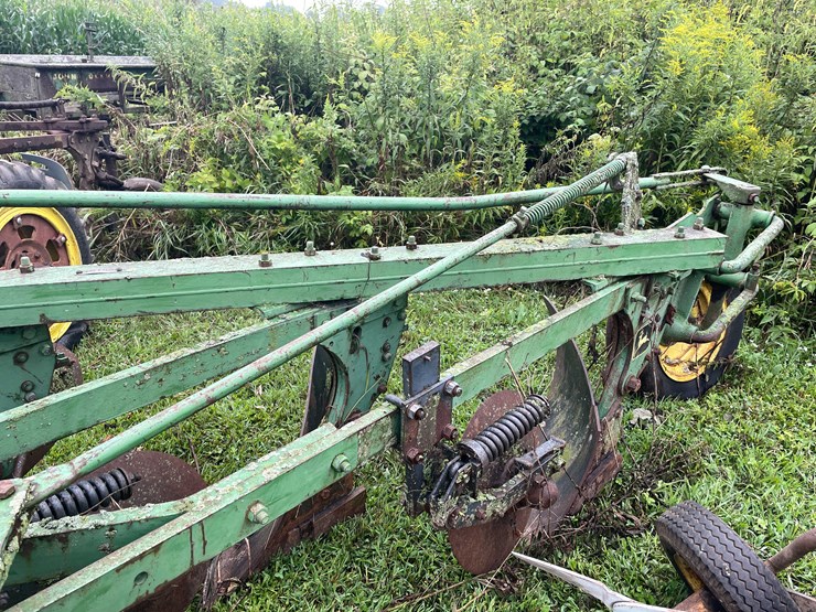 #7464-•-john-deere,-moldboard-plow-image-19