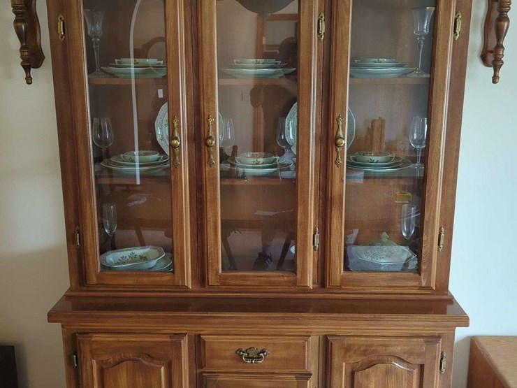 lighted-china-cabinet/hutch---77"-x-52"-x-18"-image-1