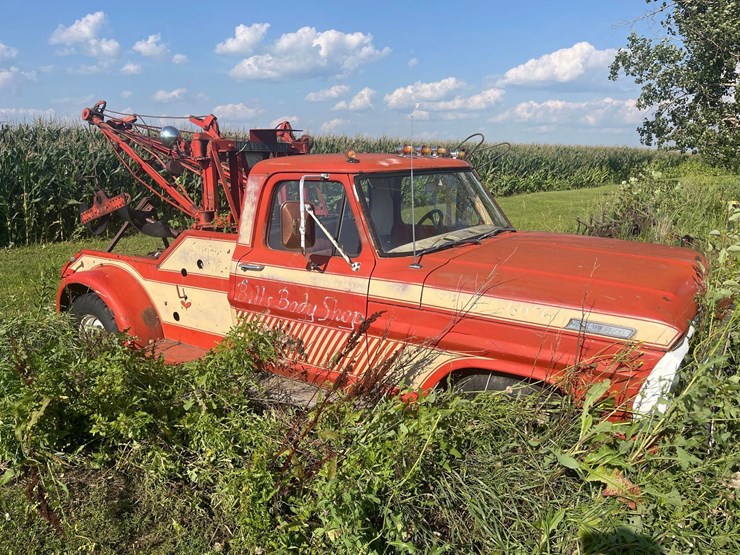ford-tow-truck-image-1