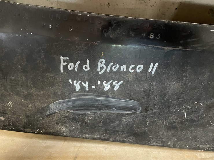 1984-ford-bronco-image-5