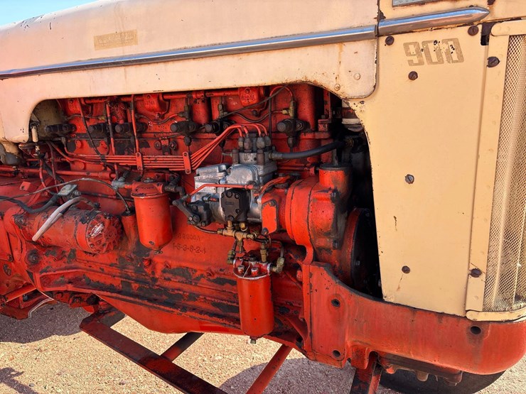 1957-case-900-tractor-image-19