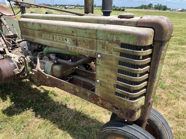 john-deere-b-image-10