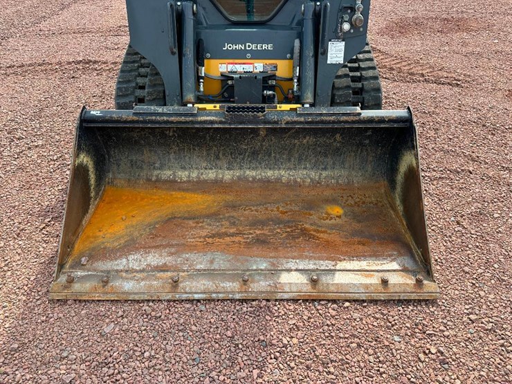 2023-deere-317g-image-15