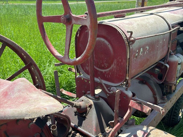 farmall-f12-image-33