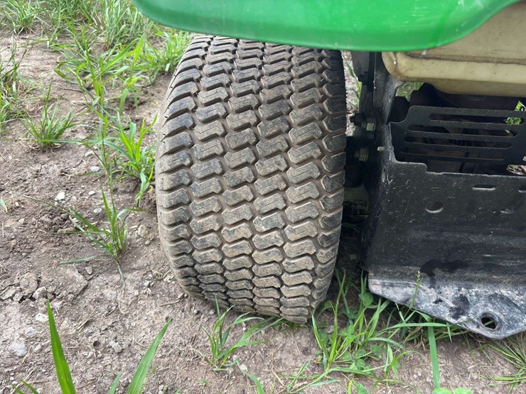 john-deere-x300-image-69