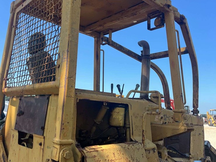komatsu-d31p-17-image-15