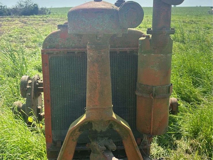farmall-f30-image-9