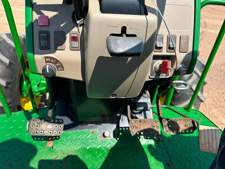 2007-john-deere-6215-image-45