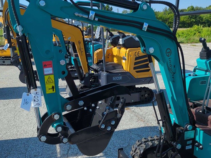 cfg-industrial-mini-excavator---h15r---(2025)-image-2