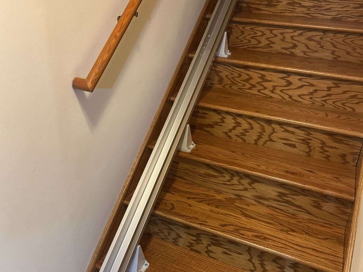 bruno-stair-lift-110”-l-image-7
