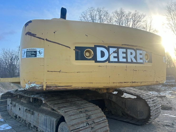 2005-deere-450-lc-image-28