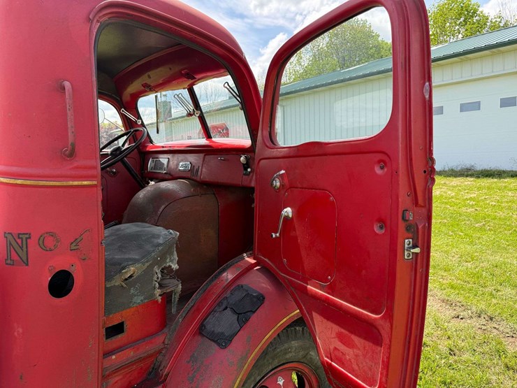 ford-custom-pickup-original-paint-image-25