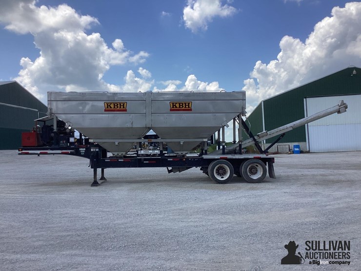 2018-kbh-t/a-fertilizer-trailer-image-5