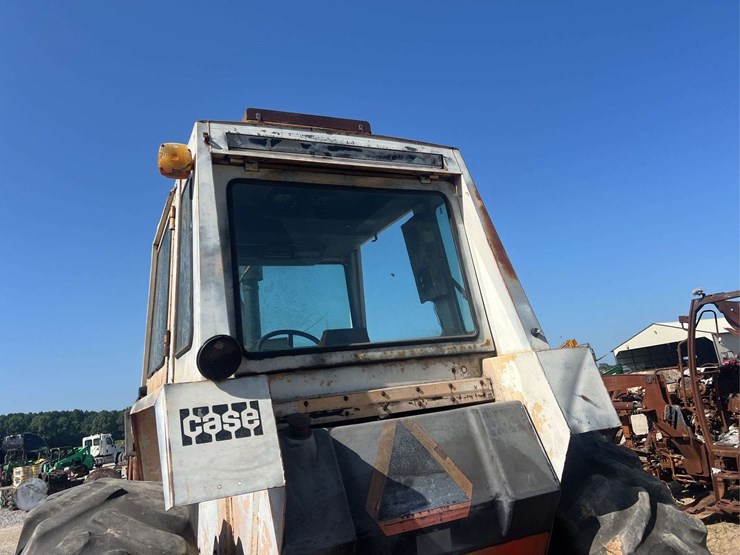 case-451-cab-tractor-w/-loader-*inop-image-13