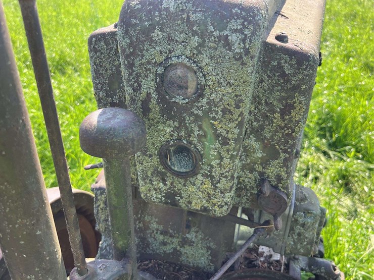 john-deere-model-b-image-38