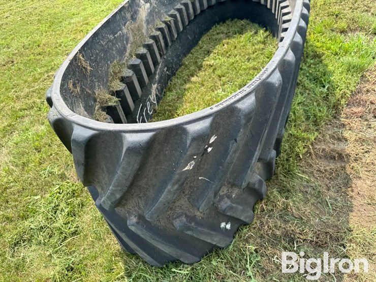 goodyear-30"-quad-track-track-image-16