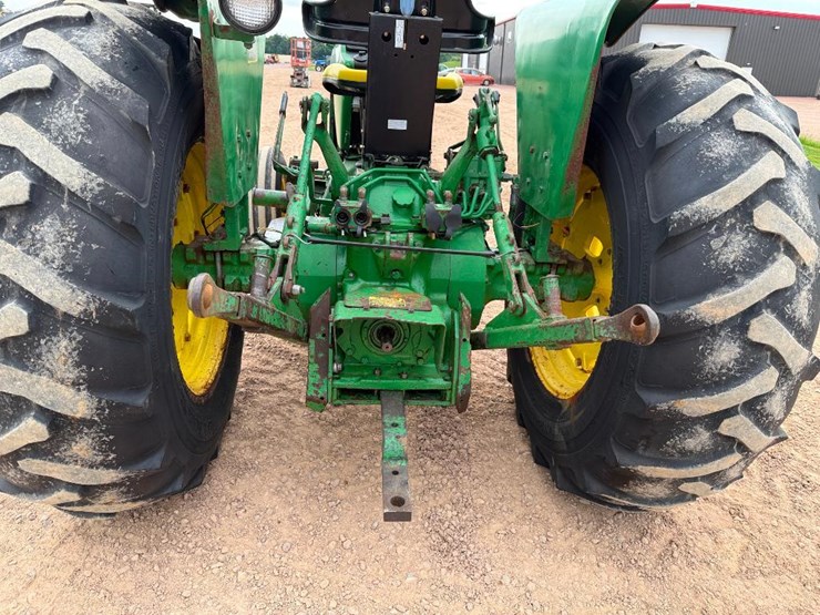john-deere-2640-image-16