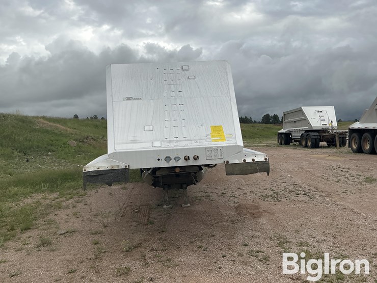 2003-travis-35-ft-image-2