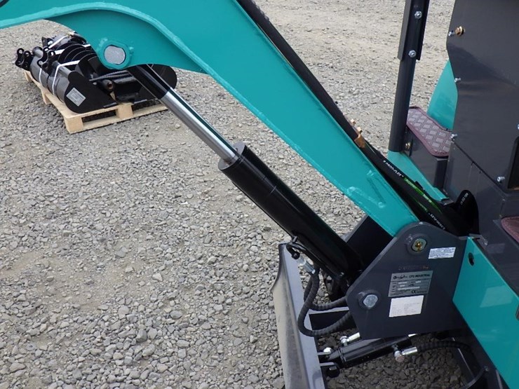 2025-cfg-qk16r-hydraulic-excavator-image-8