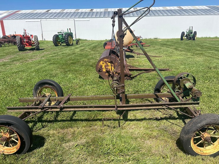 antique-john-deere-hoist-image-7