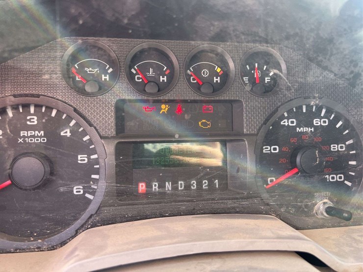 2010-ford-f350-image-37