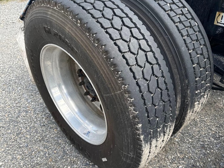 2019-kenworth-t680-image-7