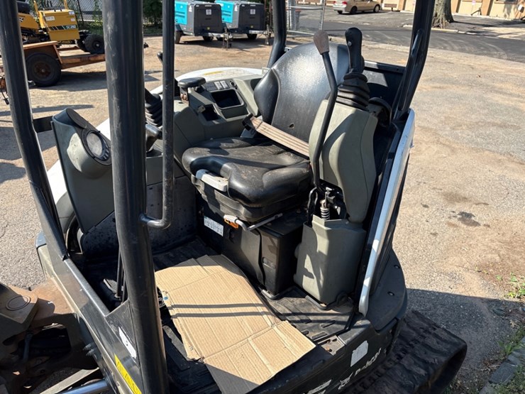 2018-bobcat-e35-image-9