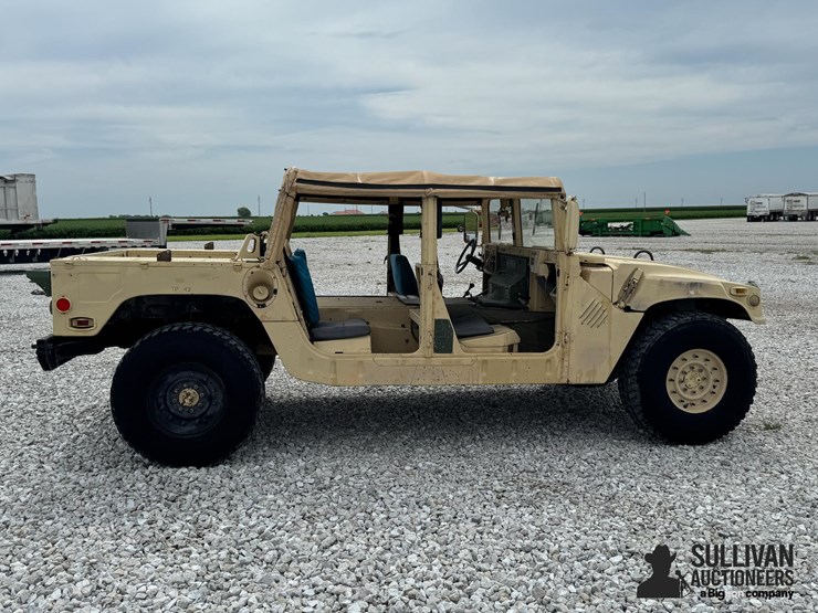 2009-am-general-m-1097r1-4x4-humvee-image-4