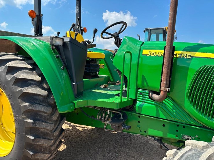2007-john-deere-6215-image-19