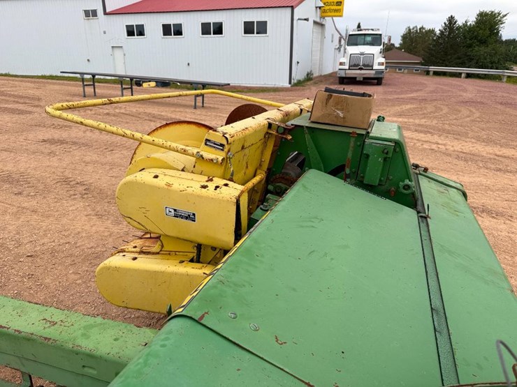 john-deere-3950-image-21