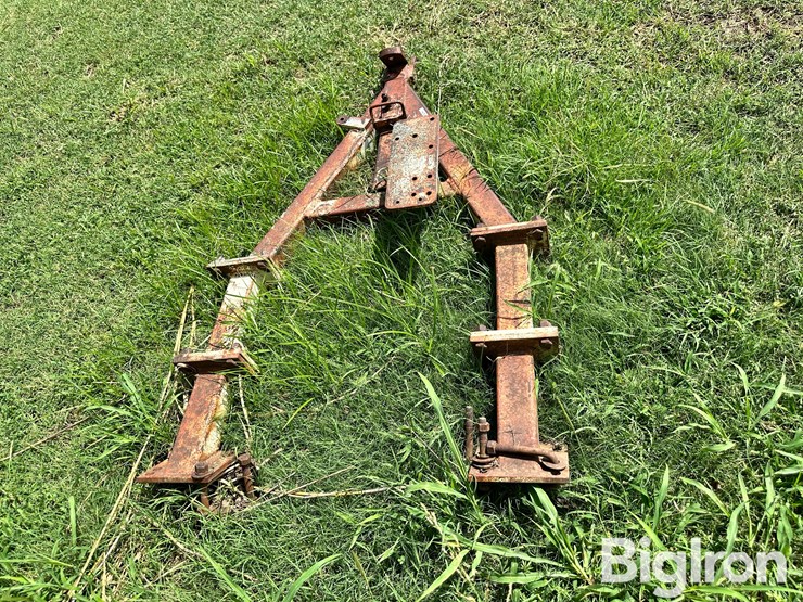 rear-nh3-hitch-image-6