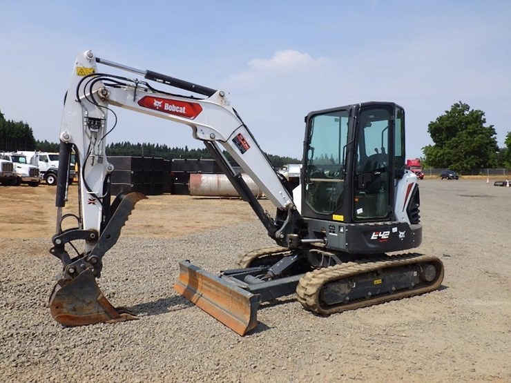 2022-bobcat-e42-image-1