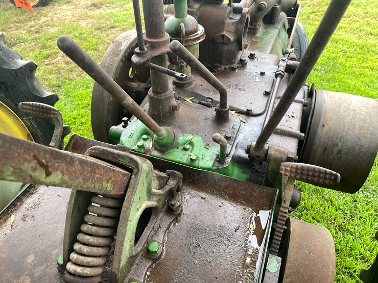 #6676-•-john-deere-parts-tractor-image-19