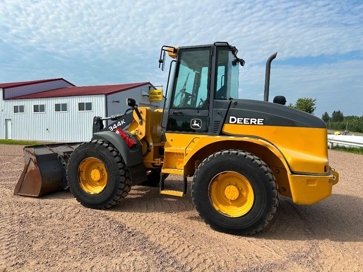 2014-deere-344k-image-6
