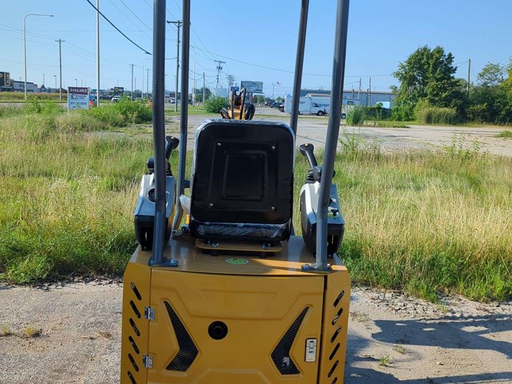 cfg-industrial-mini-excavator---mx12rx---(2025)-image-9