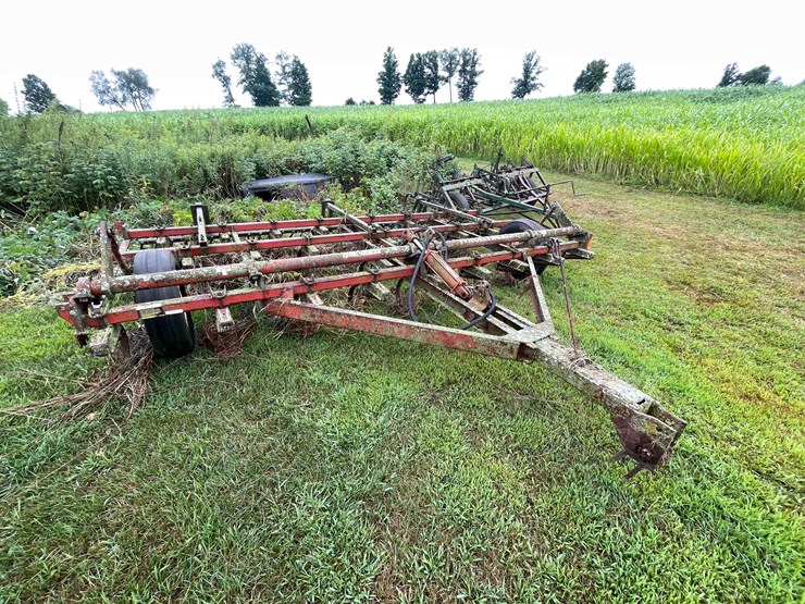 #7453-•-international-harvester-pull-behind-rake-and-cultivator-image-4