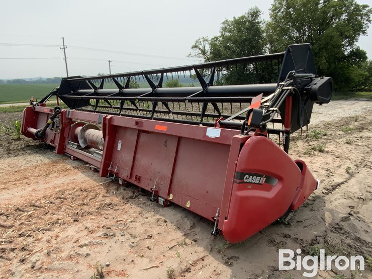 2011-case-ih-3020-image-5