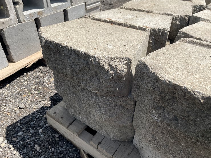 #6338-•-(27)-landscaping-stones/blocks-image-6
