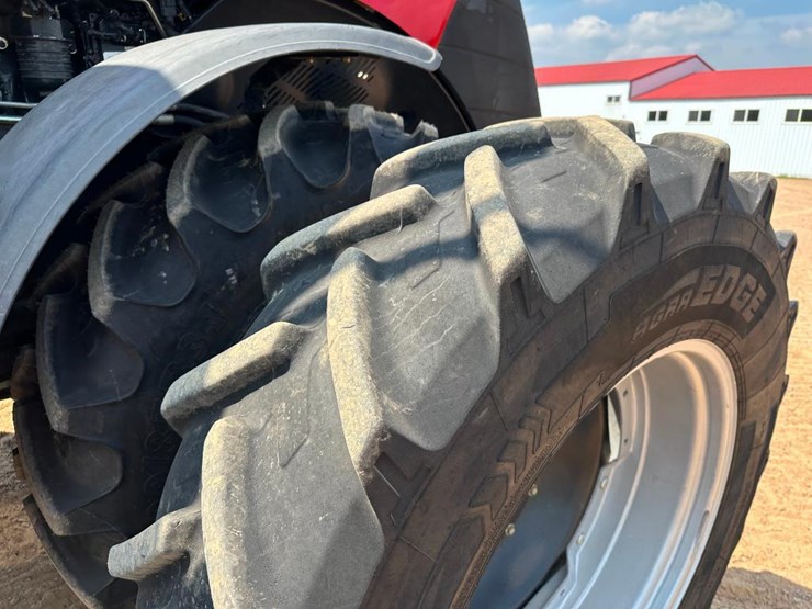 2015-case-ih-magnum-315-image-12