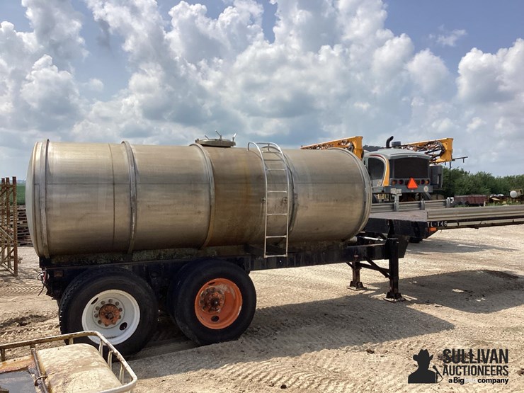 1997-special-constructed-t/a-tanker-trailer-image-5