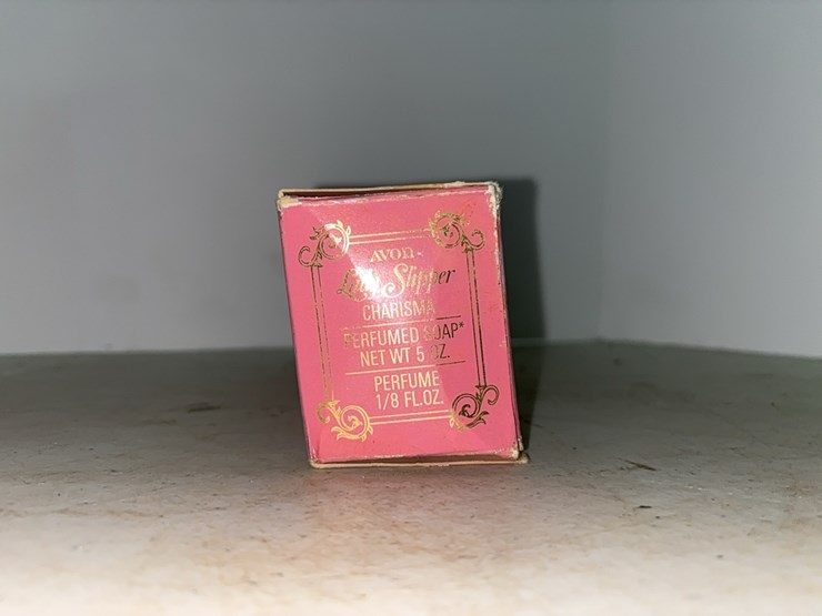 avon-mens-after-shave,-avon-perfumed-soap-image-33